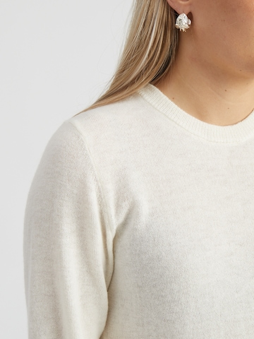 Top 'Saga' di Peppercorn in bianco