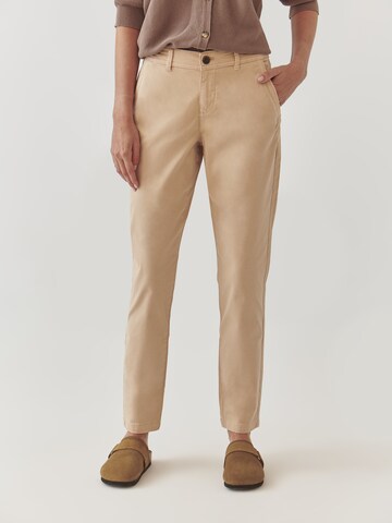 TATUUM - Tapered Pantalón chino 'Hino' en beige: frente