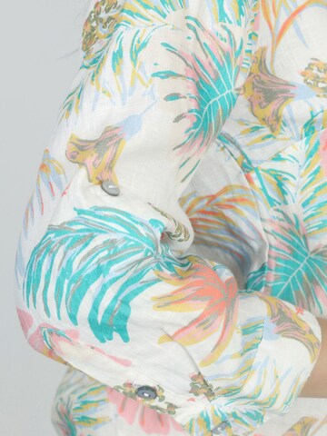 VICCI Germany Lässige Bluse, gerader Schnitt, Seitenschlitze, Model trägt Größe 36 in Mischfarben