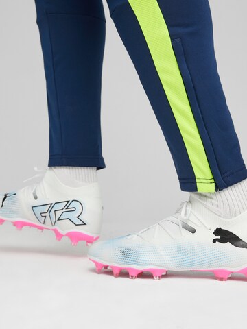 PUMA Обувь для футбола 'Future 7 Match' в Белый: спереди
