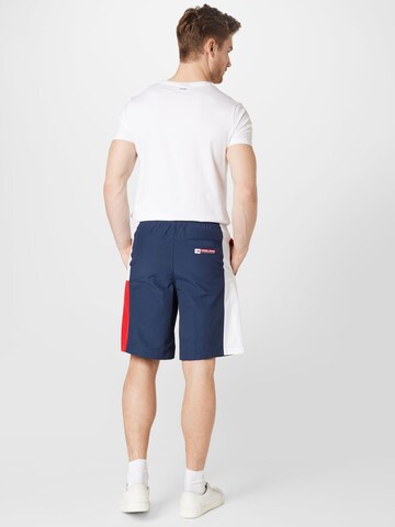 Tommy Jeans Loosefit Shorts in Blau