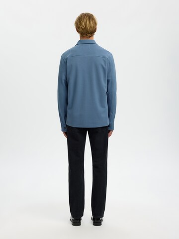 SELECTED Regular fit Преходно яке 'SLHJACKIE' в синьо