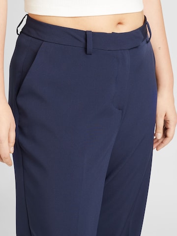 Vero Moda Curve Tapered Pleated Pants 'KAIA' in Blue