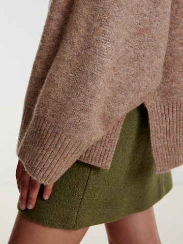 Pullover 'Catharina' di EDITED in beige