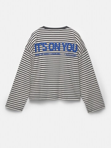 Pull&Bear Majica | črna barva
