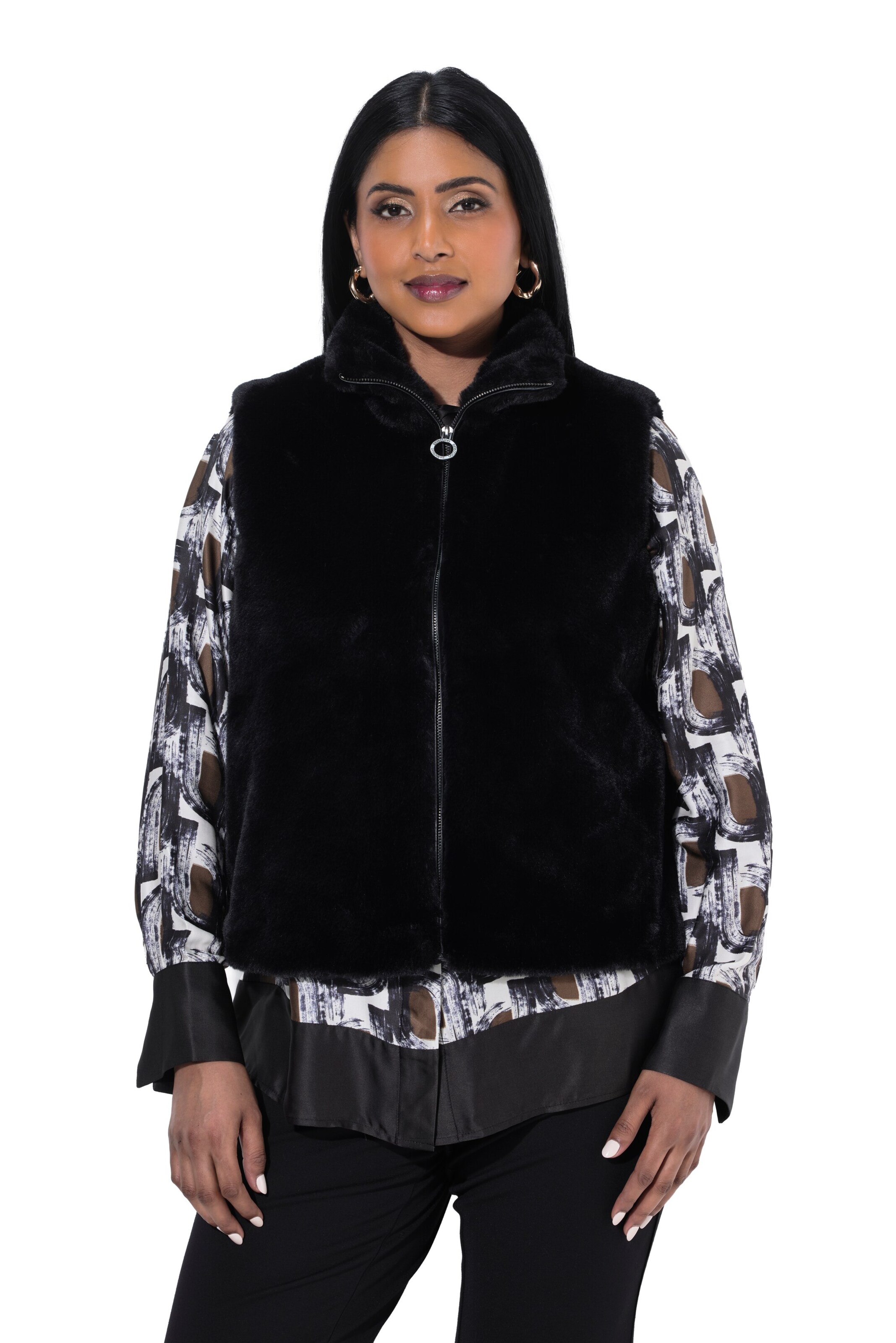 Ulla Popken Vest in Black: front