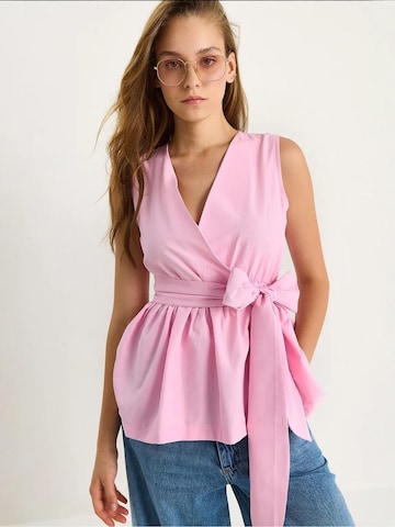 Bianco Lucci - Blusa em rosa: frente