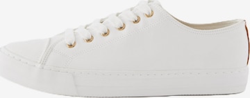 Next Platform trainers in White: front