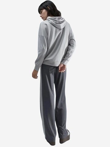 Tenue d'intérieur Lady Bersan en gris