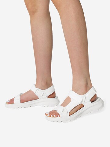 Dream Pairs Hiking Sandals in White