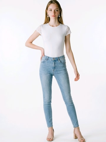 Evoni Shirt Bodysuit in White