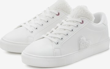 LASCANA Sneaker low i hvid