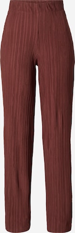 Loosefit Pantalon 'Sissi' Gina Tricot en marron : devant