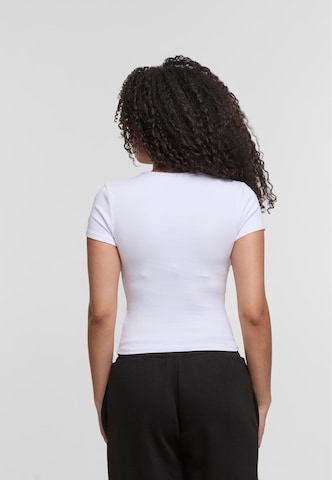 DEF Tričko 'Relax' – bílá