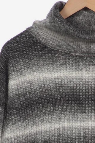 Adagio Sweater & Cardigan in XXL in Grey