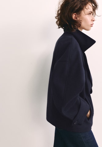 Cappotto di mezza stagione di Pull&Bear in blu
