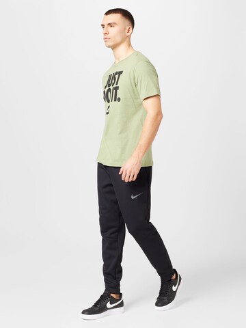 Nike Sportswear T-Shirt in Grün