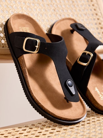 Friends Like These Босоножки через палец в Черный