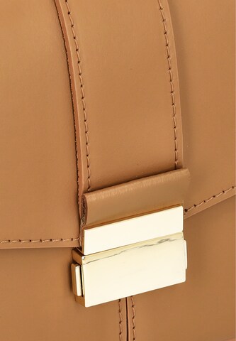 faina Handbag in Beige