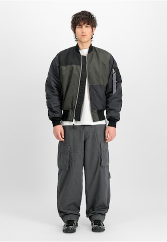 Giacca di mezza stagione 'MA-1' di ALPHA INDUSTRIES in nero