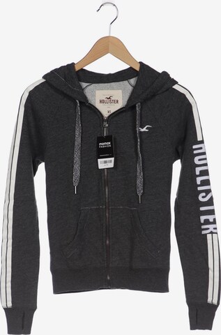 HOLLISTER Sweatshirt & Zip-Up Hoodie in XS in Grey: front