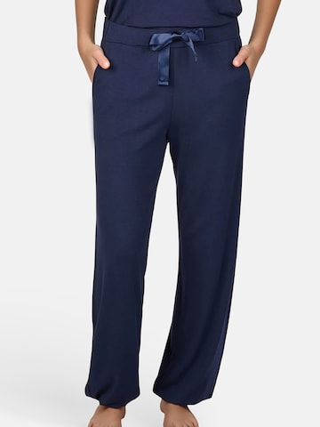 Myjama Pyjamahose `Billie`, figurbetont, besonders weich & angenehm auf der Haut in Blau: Vorderseite