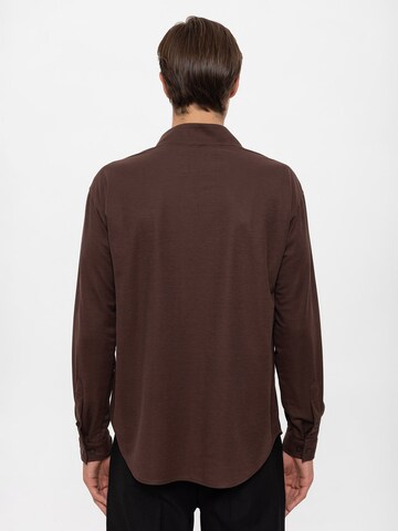 Coupe regular Chemise Antioch en marron