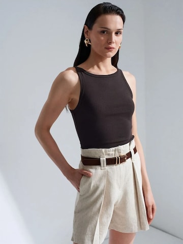 Dilvin - Blusa em preto