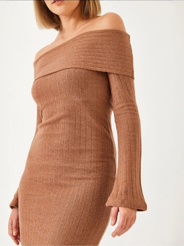 Bianco Lucci Jurk in Beige