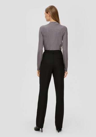 s.Oliver BLACK LABEL Regular Hose in Schwarz