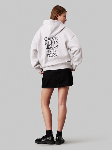 Calvin Klein Jeans Sweatshirt in Grijs