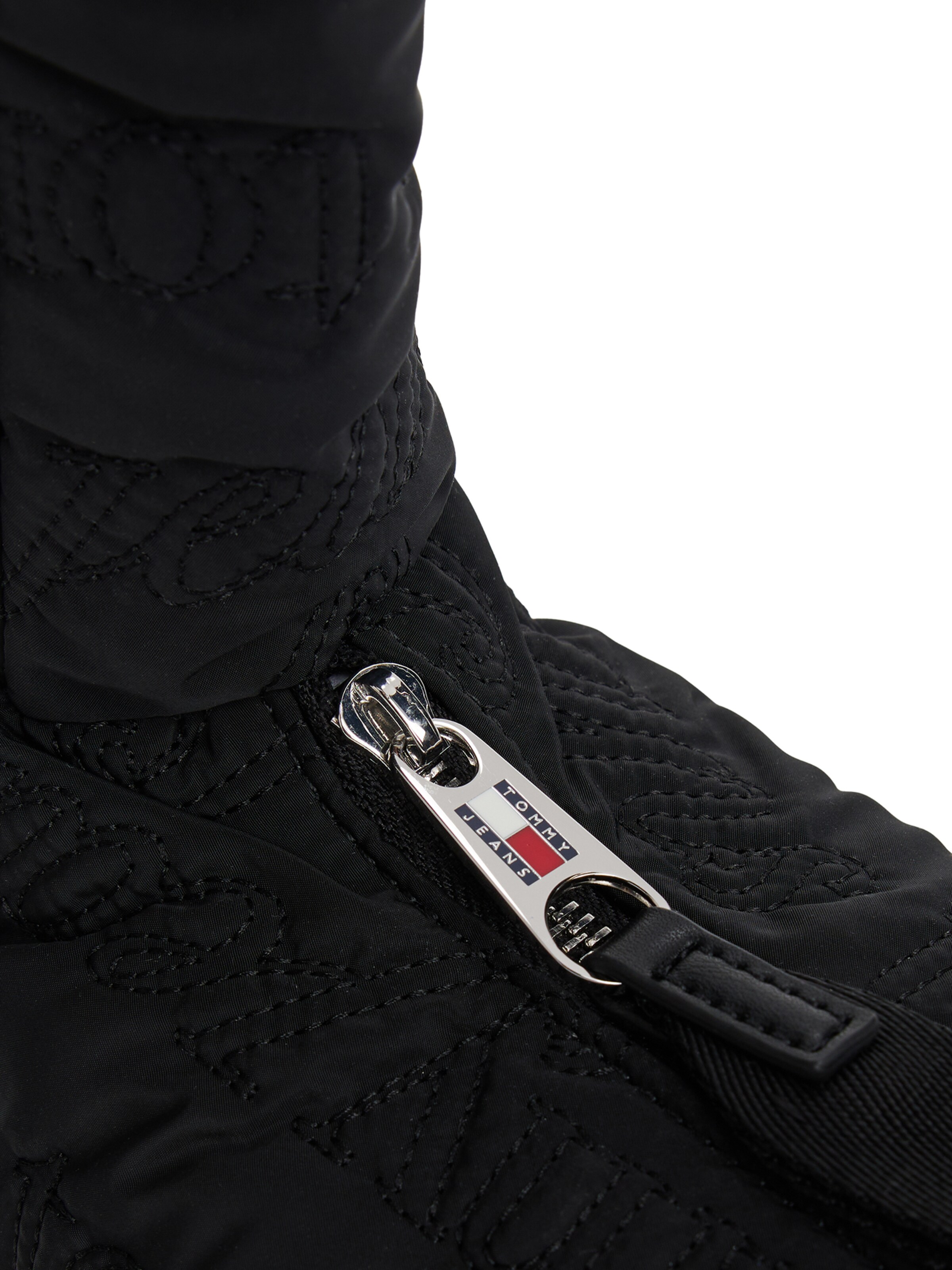 Tommy Jeans Taška přes rameno – černá