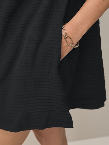 Robe d’été Next en noir