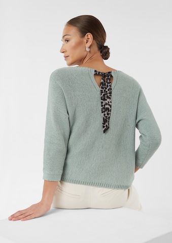 COMMA Sweater in Green: front