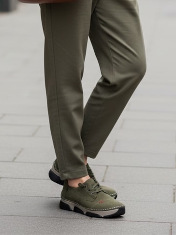 Chaussure à lacets Kumixi en vert