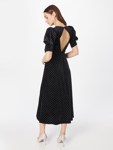 Rochie de la River Island pe negru