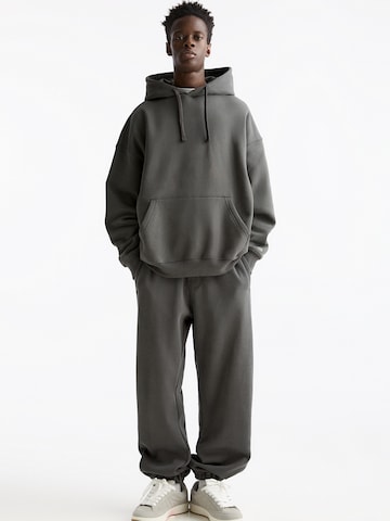 Pull&Bear Jogginganzug in Grau: Vorderseite