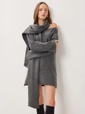 Happiness İstanbul Sweater in Grey: front