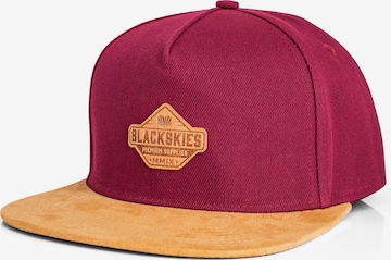 Blackskies Cap 'Essentials' in Rot: Vorderseite