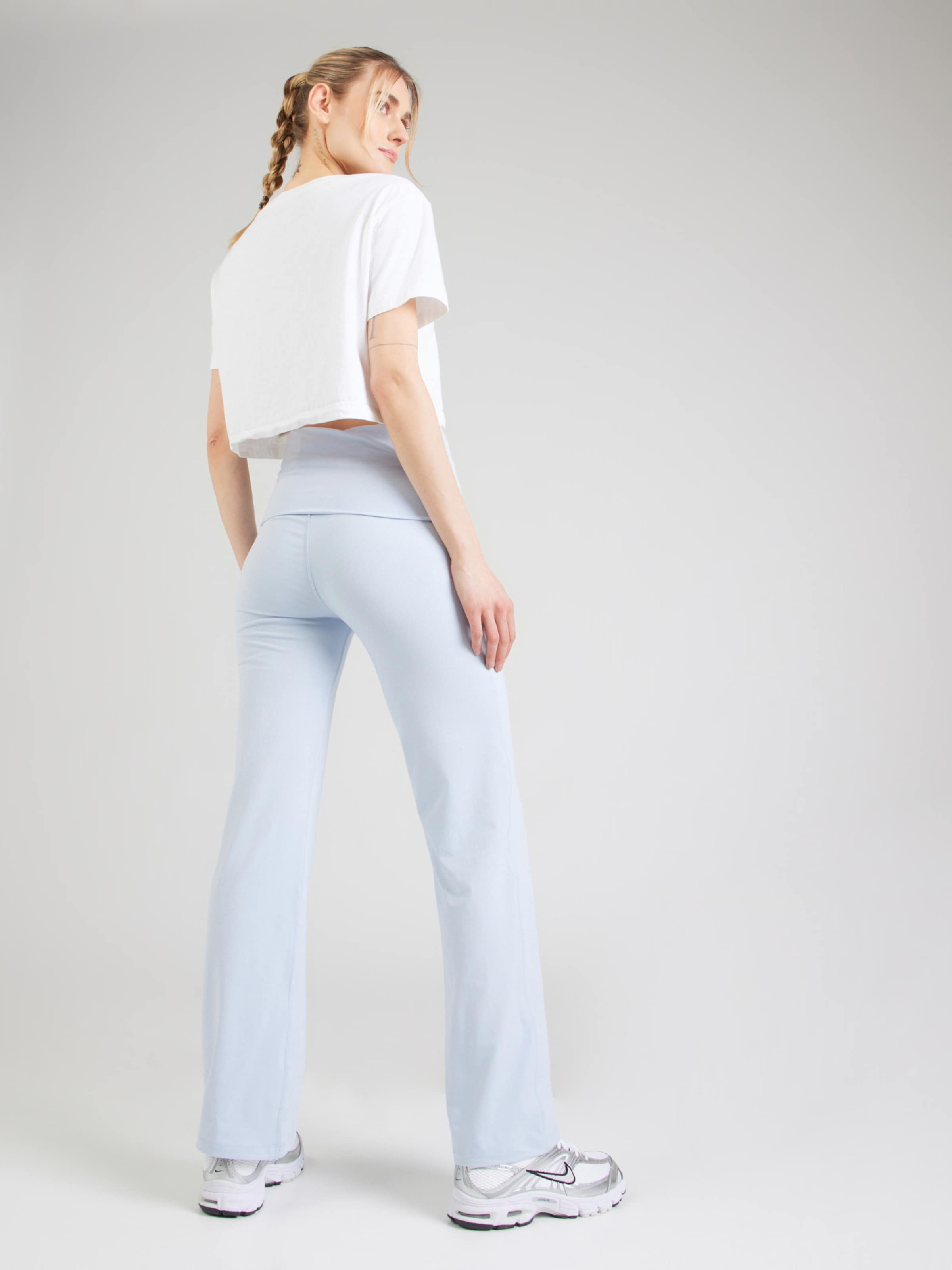 light blue nike bottoms