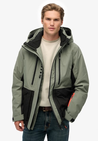 Veste fonctionnelle Superdry en bleu : devant