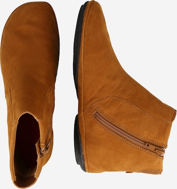 CAMPER Ankle Boots in Braun