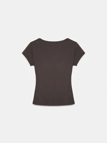 Top di Dilvin in nero