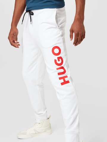 Tapered Pantaloni 'Dutschi' de la HUGO Red pe alb