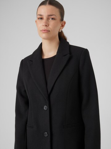 VERO MODA Between-Seasons Coat 'BLAZA' in Black