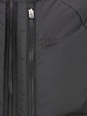 Nike Sportswear - Casaco meia-estação em preto