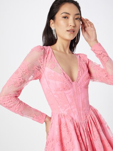 Robe de cocktail 'ELLIE' Bardot en rose