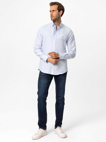 Coupe regular Chemise Dandalo en blanc