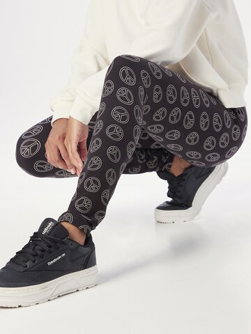 Urban Classics Skinny Leggings in Black