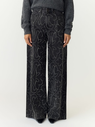 Wide Leg Jean 'BEA' YAS en gris : devant